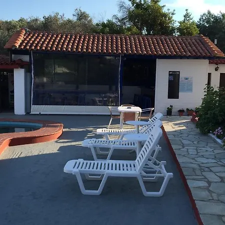 Houlis Skiathos Town